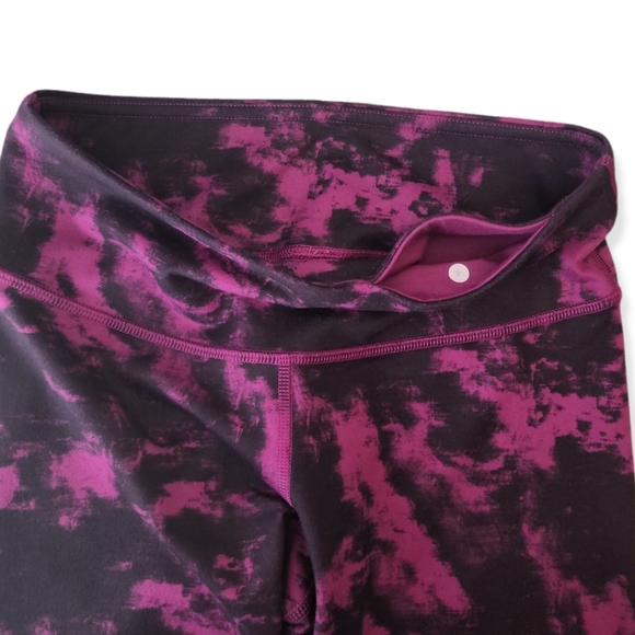 Lululemon Wunder Under Crop II - Picture 3 of 9